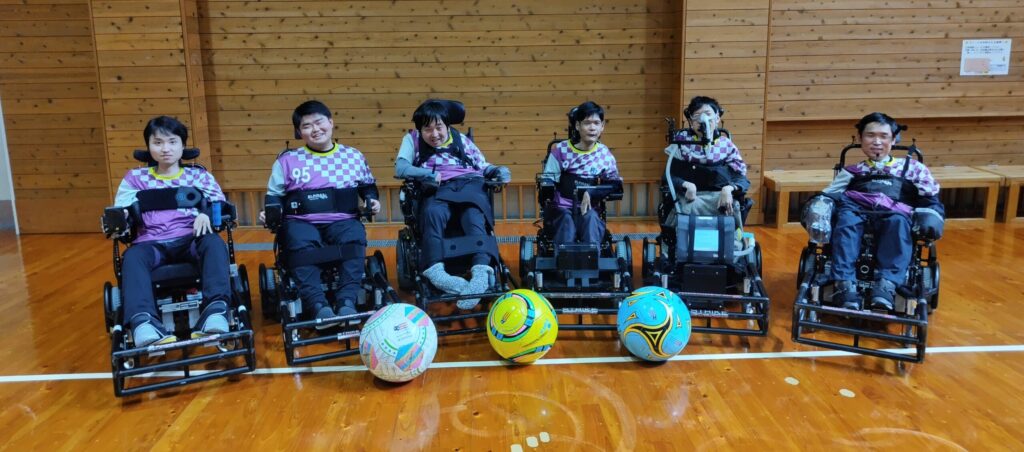 兵庫パープルスネークスの選手たち