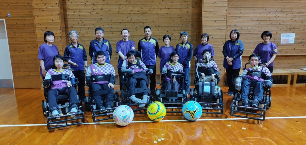 兵庫パープルスネークスの選手&スタッフ